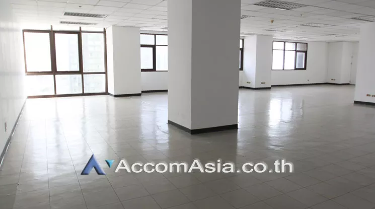 unit Office space For Rent in Charoen Nakhon, Bangkok  near BTS Krung Thon Buri (AA13712)